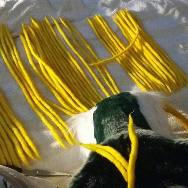 4Nappy2Roots0's tweet photo. Dreading up me dragon (: #fursuit https://t.co/8rIJ7VVUuo