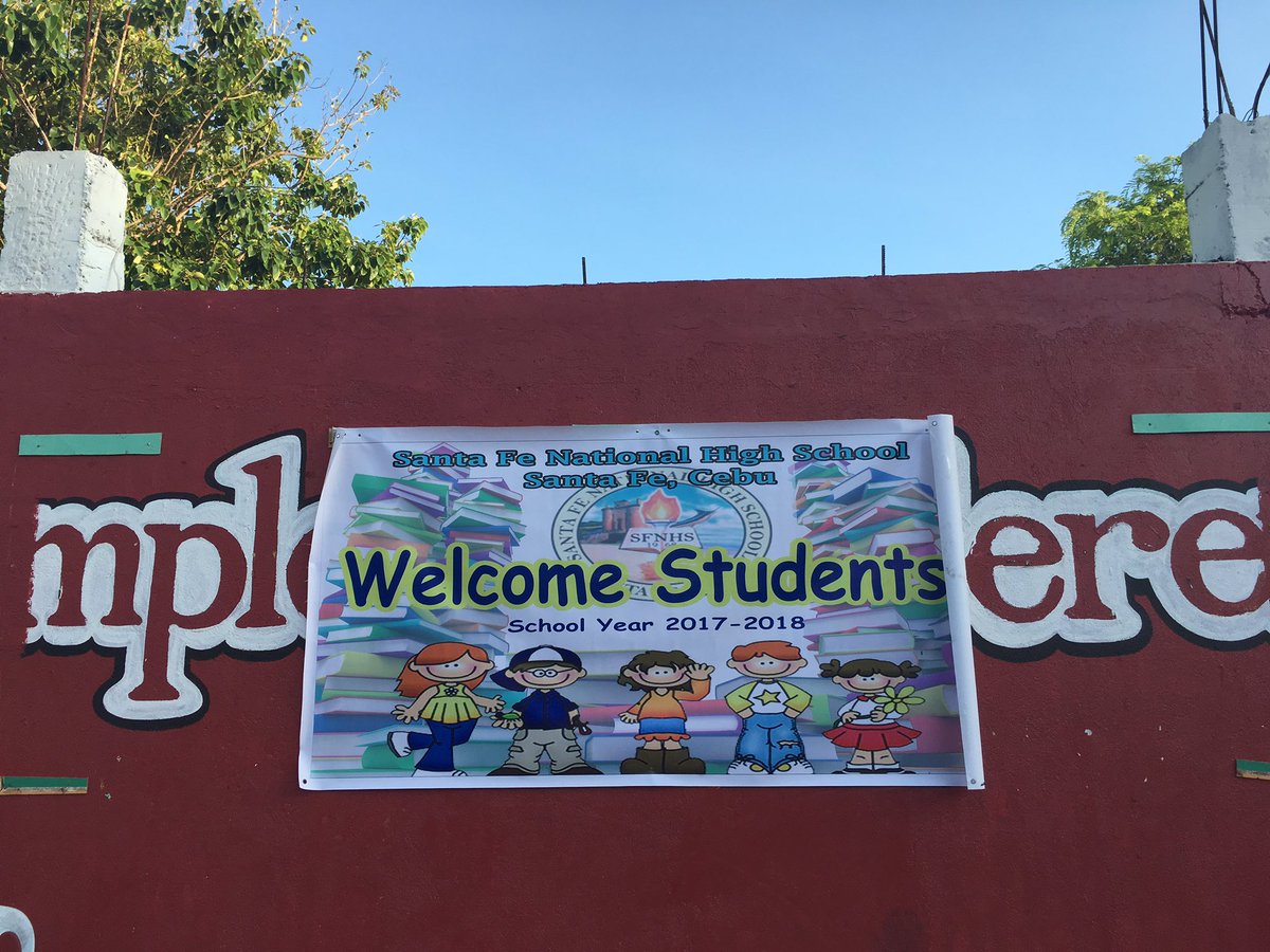 iamsupeernova's tweet photo. First day be like👆🏻👆🏻😘😘 #firstdayofschool #SFNHS https://t.co/xXc7nFwfwf