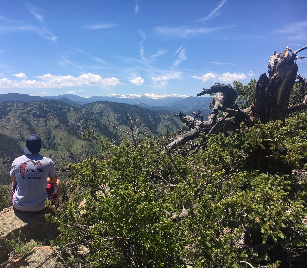 rmSriracha's tweet photo. How did you spend your Sunday Funday? 🏞 #denver #boulder #colorado #sriracha #hotsauce #hiking #getoutside #exploremore https://t.co/GQOmxtaDXm