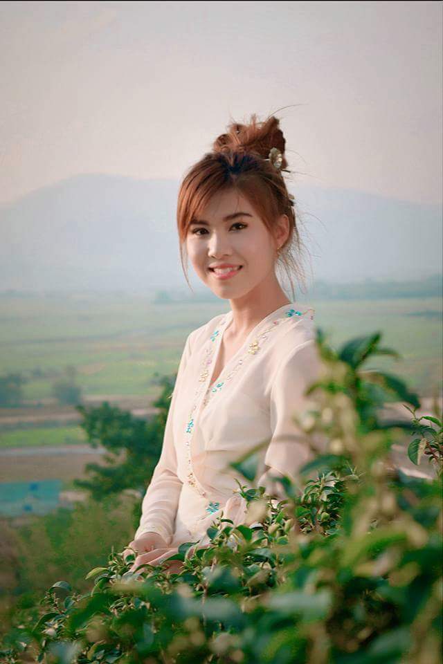 TengMoe's tweet photo. สาวไทยใหญ่ แห่งรัฐฉาน https://t.co/eUokE71pUx