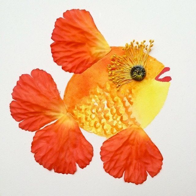 fubiz's tweet photo. Playing with Flowers https://t.co/cpkH4vbHHu https://t.co/4fDvvvQz6O
