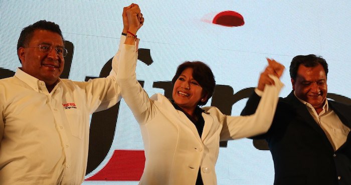 SinEmbargoMX's tweet photo. Hasta las 23:00 horas el conteo rápido del IEEM mostraba a Delfina Gómez a la cabeza, con 32.23% de los votos https://t.co/l5QNPbZR0a https://t.co/Ig92mJ1g2d