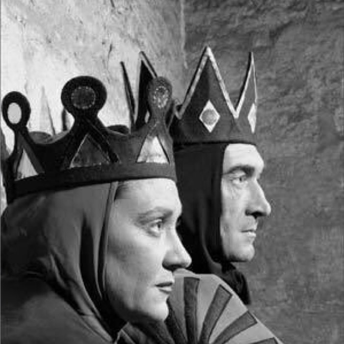 LadyMacbeth253's tweet photo. Babe and I ruling Scotland! #RelationshipGoals #cantstopus #royalty https://t.co/KVHOl2cpH9