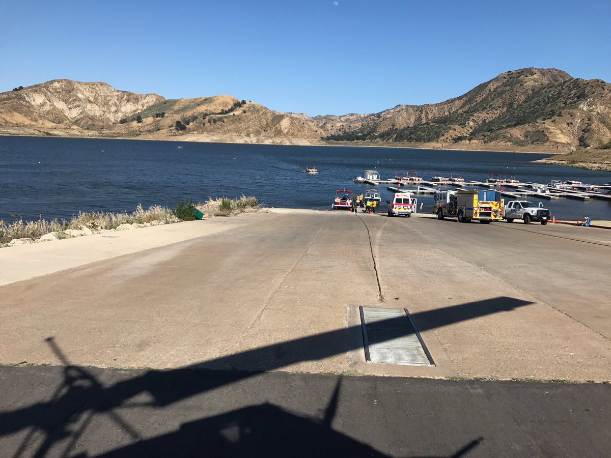 VCAirUnit's tweet photo. 6-4-17 AirSquad9 responded to Lake Piru for a near drowning patient. Transported by air to local hospital. https://t.co/bArqPorLbH