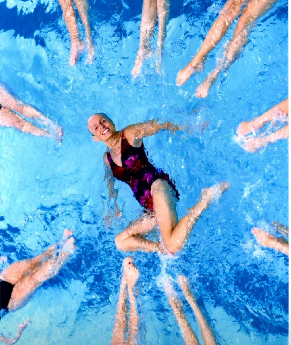 PBcoralytes's tweet photo. #CoachEvy left a #legacy to our #synchroteam. We give a #EvelynDowling #Scholarship @ #watershow. Our 2017 recipient was Sara Moran ⭐️❤️ https://t.co/9pD82J33AX