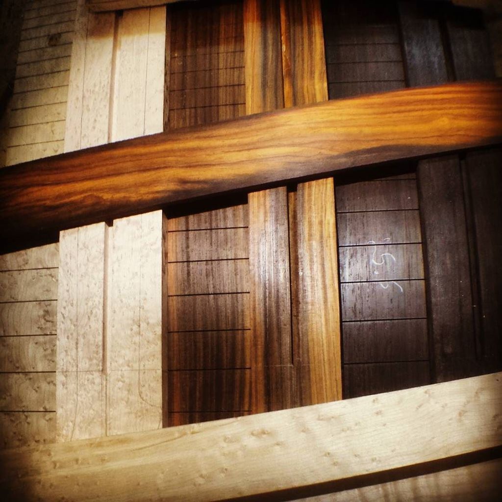 electric_trees's tweet photo. Pile of fender-scale necks &amp; fretboards ready for their truss rods.  #birdseyemaple, #cocobolorosewood, and #brazilianrosewood. (Antique st… https://t.co/mIntxVYu4s
