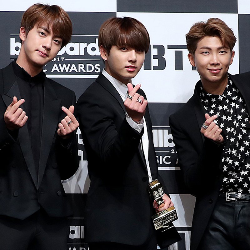 Koreaboo's tweet photo. BTS announces possibility of a comeback in the second half of the year
β Read More: https://t.co/m6EJba1epo https://t.co/ZlOT737buw