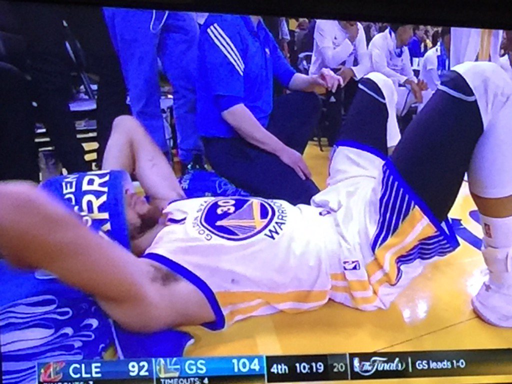ByTimReynolds's tweet photo. Steph gonna Steph? https://t.co/z44ZWKq3lk