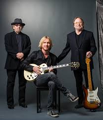 FloraDelSol40's tweet photo. #NP #BN1 part 3 PREMIERE
on @RadioKC 📻 https://t.co/O9OmMHzYhj
 
#TheRides (@KWShepherd) - By My Side
 
https://t.co/LCj9hfoXPW https://t.co/0YCAQcWryc