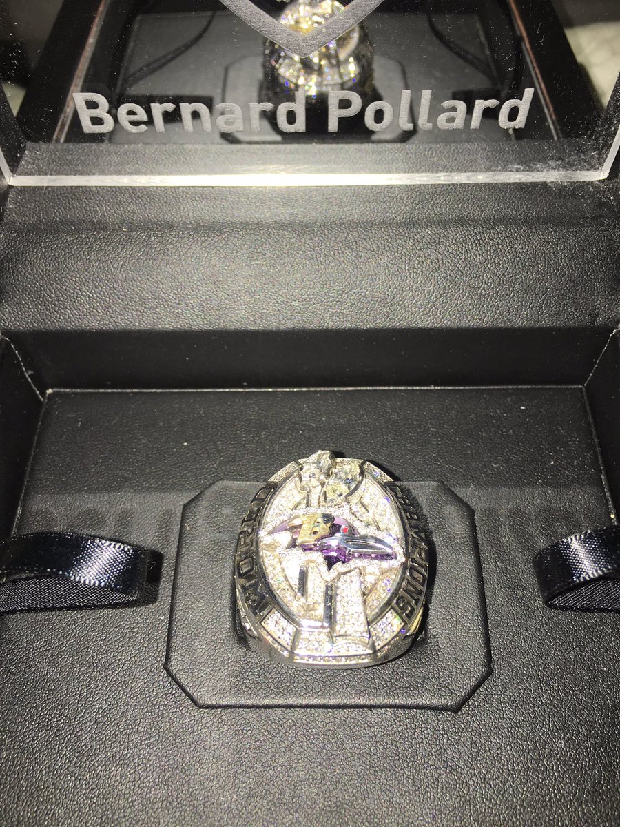 Crushboy31's tweet photo. For those of you who don't understand why Pro players make moves to win a championship... #MyProScout #NeverBeenWorn #WhyWePlay #Champion https://t.co/aPtuGq0FcJ