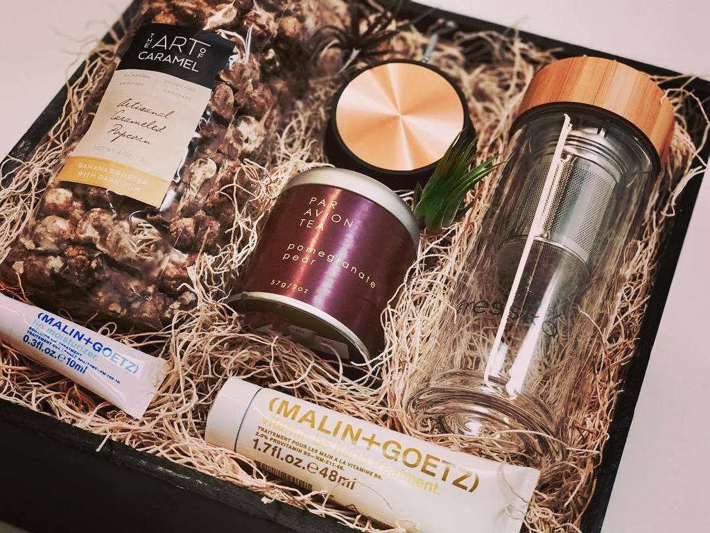 We just can't get enough of our fav brands! @madebyfressko_official @paraviontea <a href="/nativeunion/">The Natives</a> <a href="/malinandgoetz/">Malin + Goetz</a> @thea… ift.tt/2rAClcP