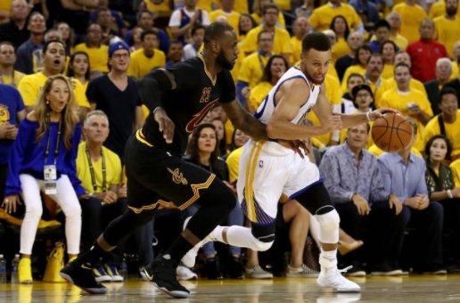 Warriors led by Durant, Curry cruise past Cavs in game 2 of #NBAfinals 132-113 bit.ly/2s7KJn2 https://t.co/vXvQWTx7gu