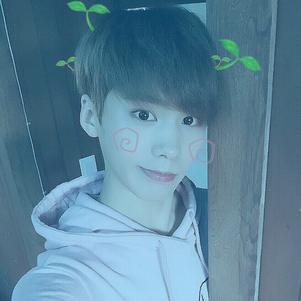 happyvirus__'s tweet photo. ASTROADに向けてお友達探し~~🌙
気になった人お迎え🚗💨

#AROHAと繋がりたい 
#ASTRO好きな人と猛烈に絡みたくて絡みたくて仕方がないのでASTRO好きな人がRTしてくれたらフォローしますのでこれを見たASTRO好きな人は是非RT拡散してください 
#아스트로 https://t.co/8cCTOrKAjj
