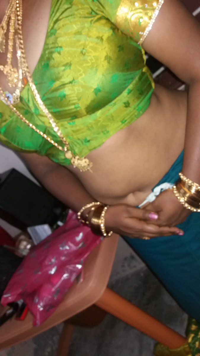 SsAjay2's tweet photo. இனிய முதலிரவு அய்யயே என்னா ஒரு ஓலு https://t.co/U8m9WKMPJq