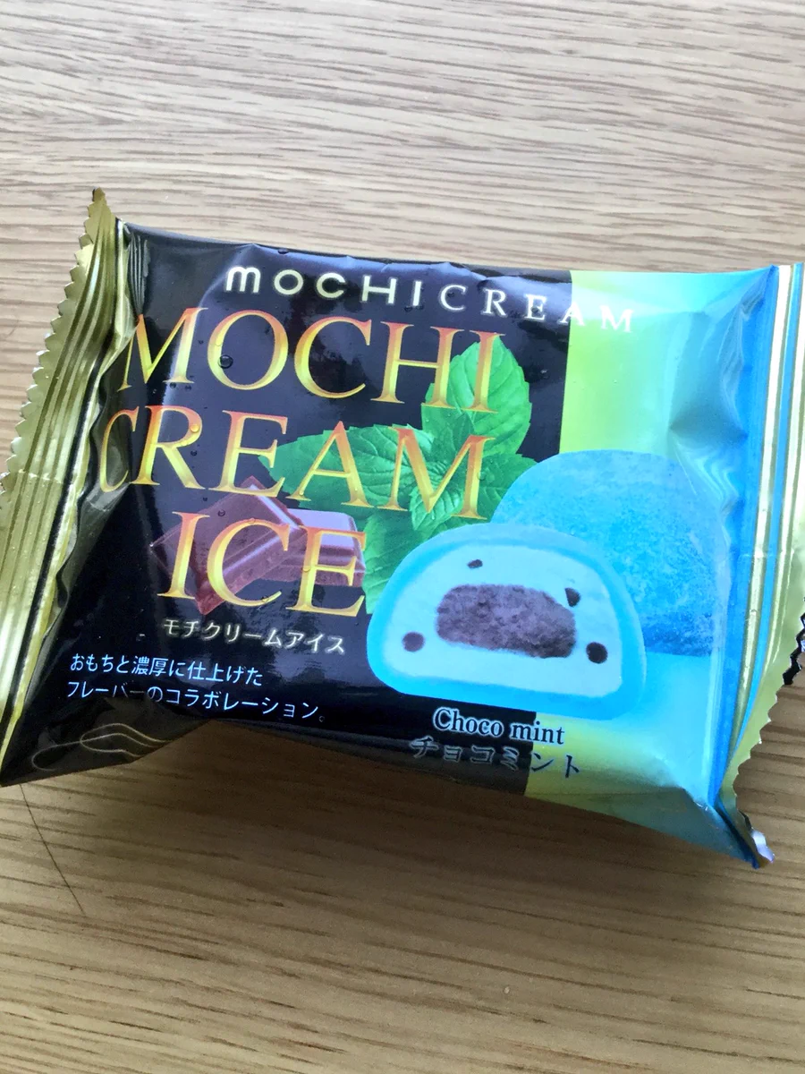 これ知ってる！？思ったより青い、チョコミントアイス大福w