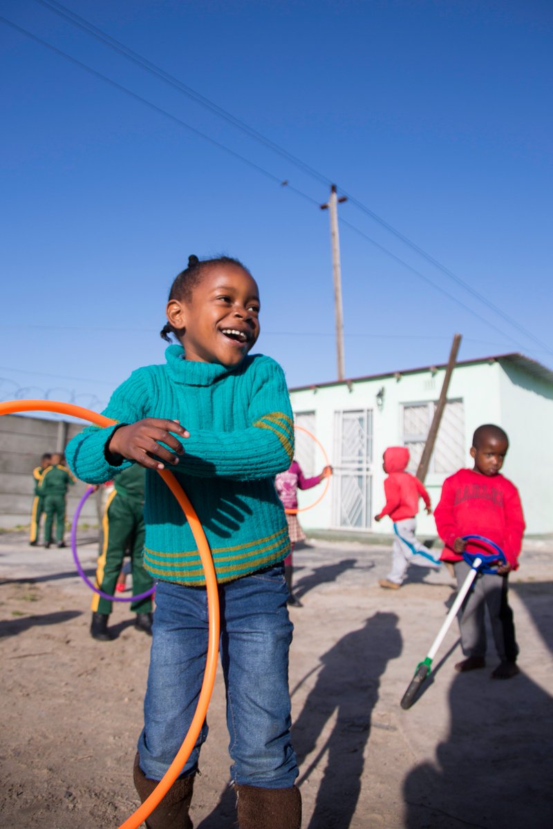 BreadlineAfrica's tweet photo. Good Morning all. Today be a light to the world… #BreadlineAfrica #OpenImagination #EnableFutures @zbzoebrown @KatlegoMaboe @DiBrown5 https://t.co/1Yls4kBZd1