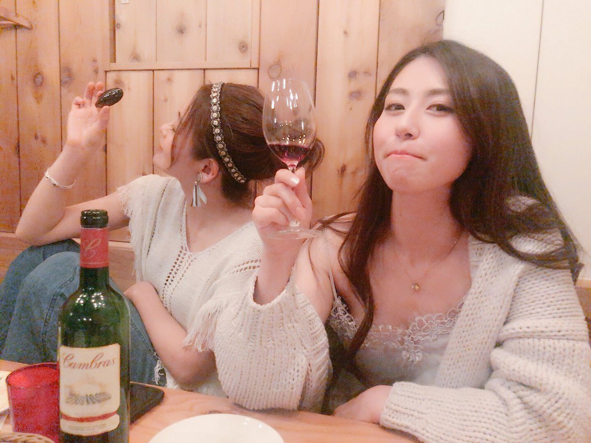 MAMI_GEERISZ's tweet photo. 軽くブランチして、二軒目の酒場へww
さやかのお祝い&amp;お疲れ会を5SHIPと💖
楽しかったぁ✨✨

#dipunto #5SHIP https://t.co/eFVQIHX1PF