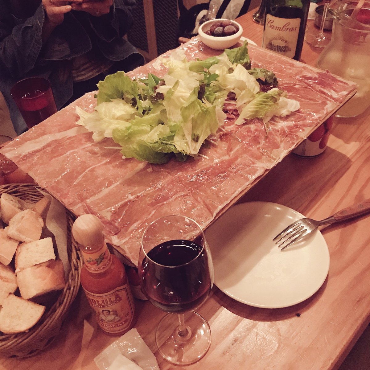 MAMI_GEERISZ's tweet photo. 軽くブランチして、二軒目の酒場へww
さやかのお祝い&amp;お疲れ会を5SHIPと💖
楽しかったぁ✨✨

#dipunto #5SHIP https://t.co/eFVQIHX1PF
