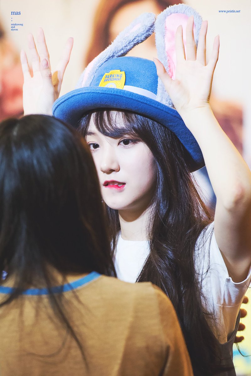 MAS_PLDZ's tweet photo. 170604 #Pristin 부산 팬싸인회
#프리스틴 #Roa #로아
@10_PRISTIN

🐰🥕🐰🥕🐰🥕

https://t.co/3zSHYg13Ze 
https://t.co/LsXnWtBNqm https://t.co/hXftMyIs8h