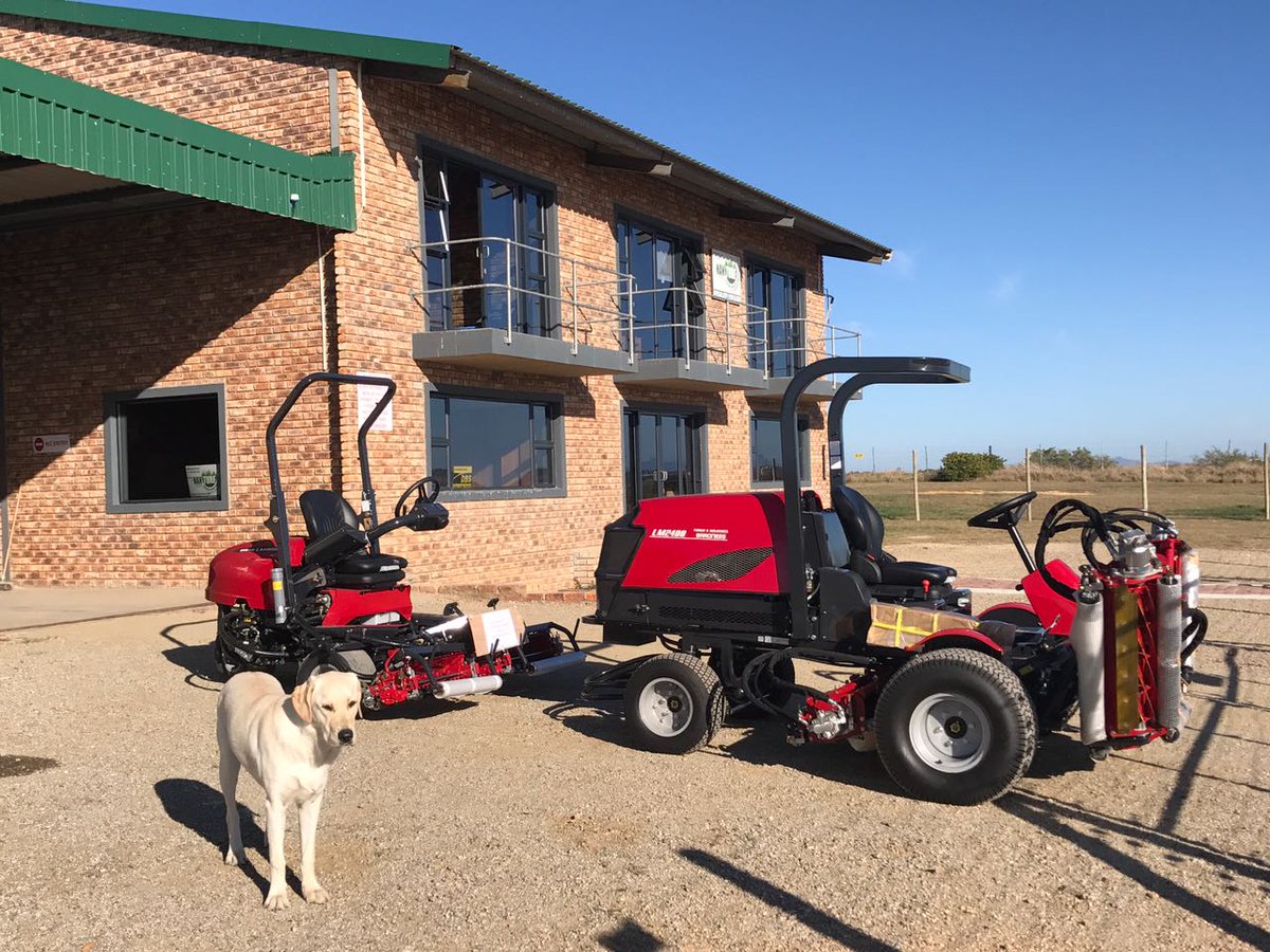 burger_aldo's tweet photo. @baronessuk @TurfbaySA @nanturf @turfgrassmasa @TGMASA1 Baroness off to Plettenberg Bay Country Club https://t.co/PuV2ldfu58
