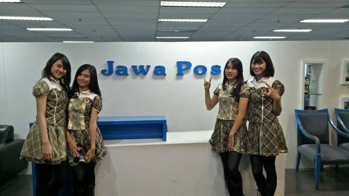 KonserJKT48KIII's tweet photo. Member JKT48 Team KIII sedang berkunjung ke @jawapos office untuk melakukan promosi Konser Tunggal #JanganKasihK3ndor 
Thanks for having us! https://t.co/zhTcT7AcAV