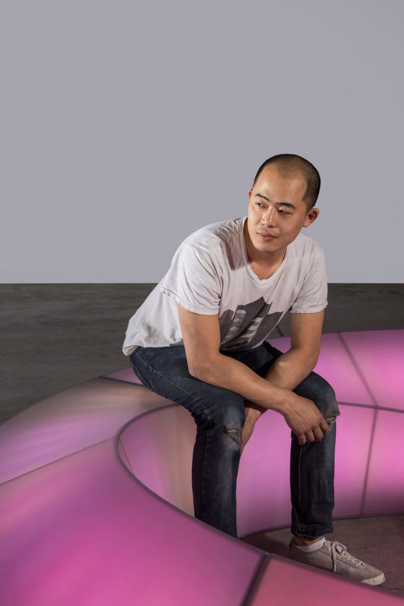 L_D_F's tweet photo. Louis Lim of #makingworks & 3form debut their new, interactive bench - MOBIUS #smart #furniture https://t.co/kyjk6oUsf9 @designmilk https://t.co/P22hLoV7JH