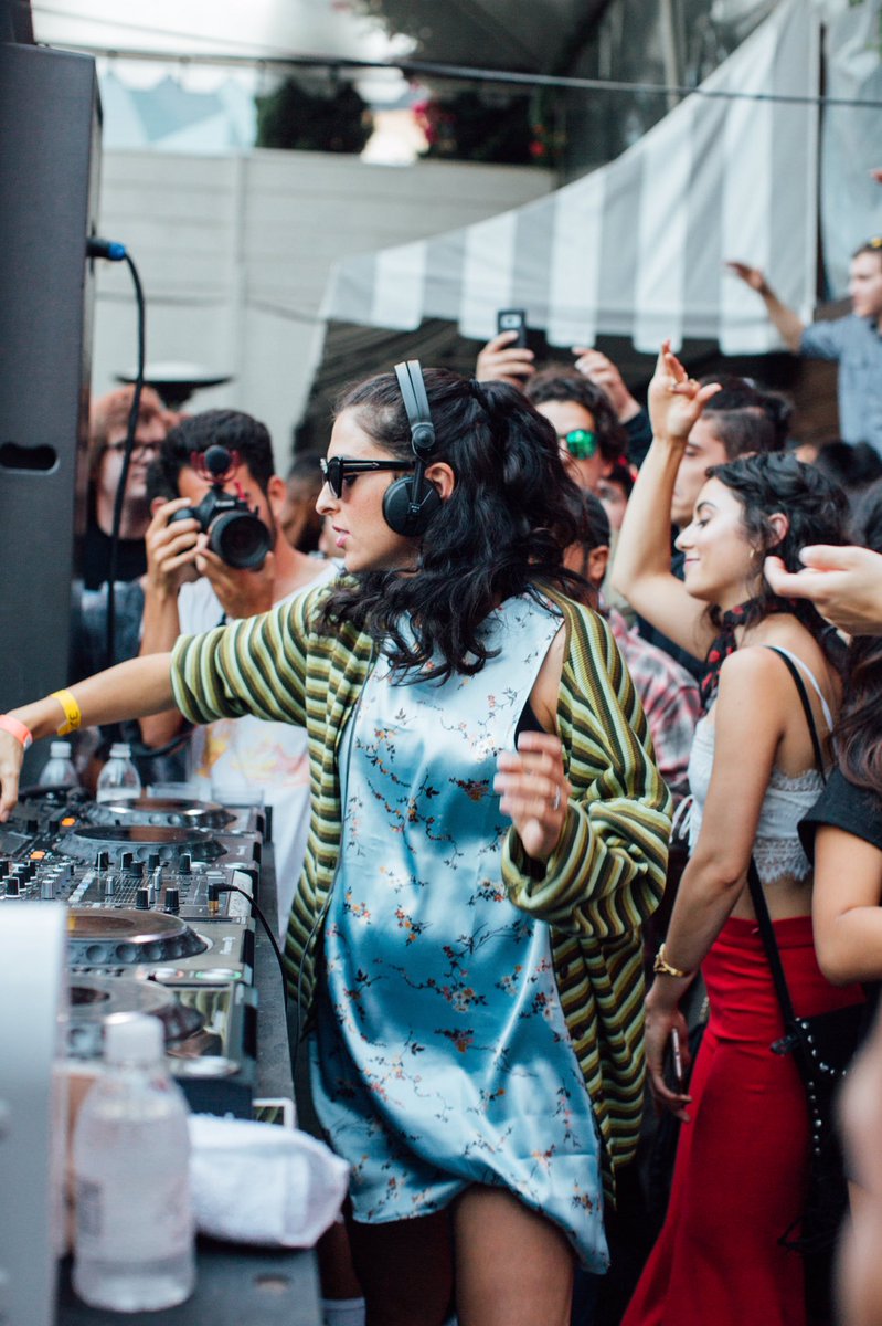 Anna Lunoe tweet media