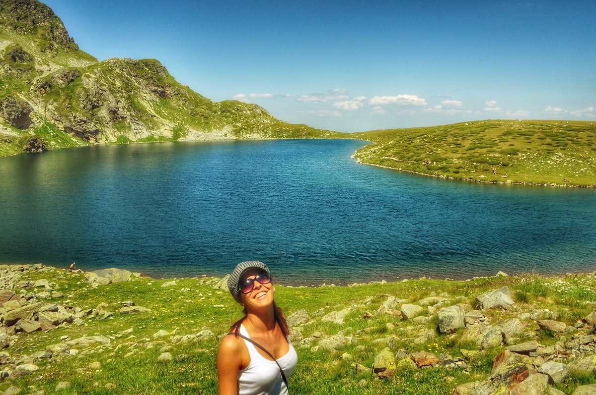 JVukova's tweet photo. Понеделнишки с усмивка ❤️🎀😍
#time2travel #newday #explorebulgaria https://t.co/jsW08phjer