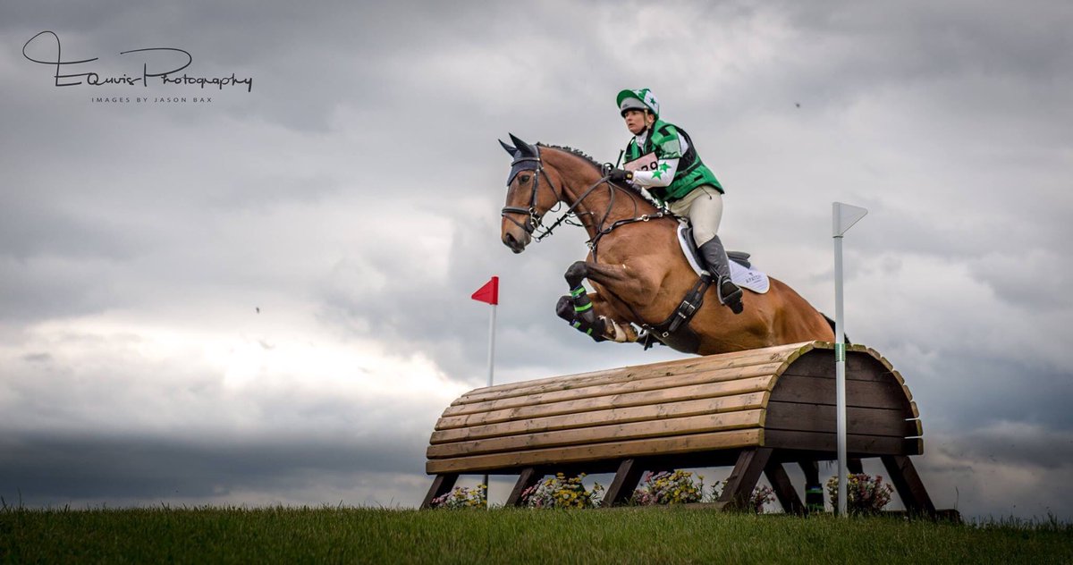 Tamsin_Drew's tweet photo. Chuffed to now feel a partnership with Loon! Double Clear 5th Place in BE100open @Lt_Downham_Int Thank you © @EquuisImages @TwittaEventing https://t.co/ufnSY2uXKL