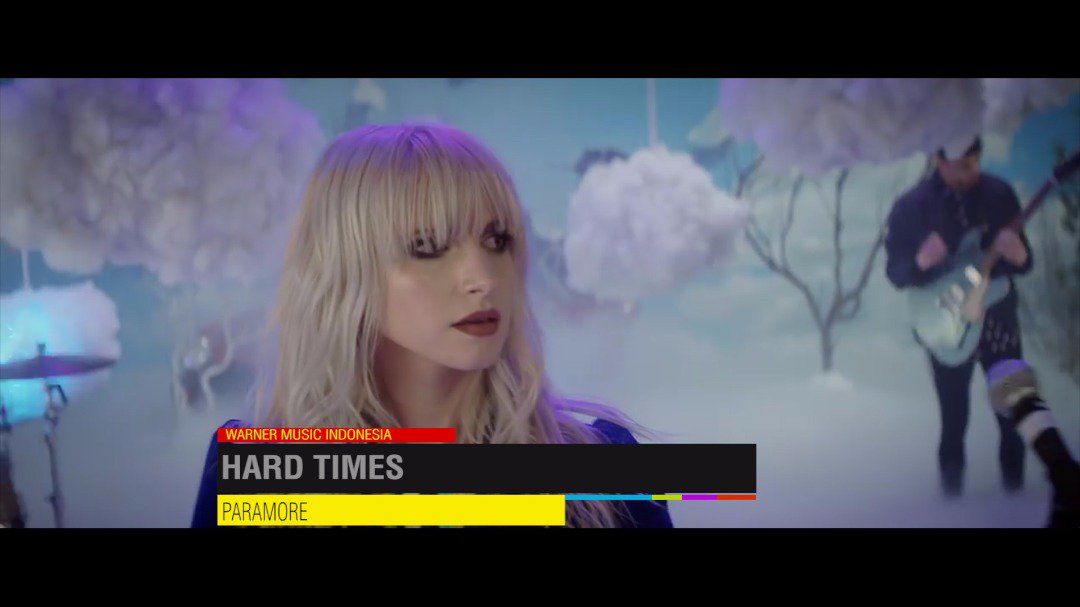 BreakoutNET's tweet photo. #NowPlaying guys, walau hidup ini banyak tekanan dari manapun. Tetap berjuang ya ! kayak lagunya paaramore "Hard Times"😀 https://t.co/fJG3JNC0mV