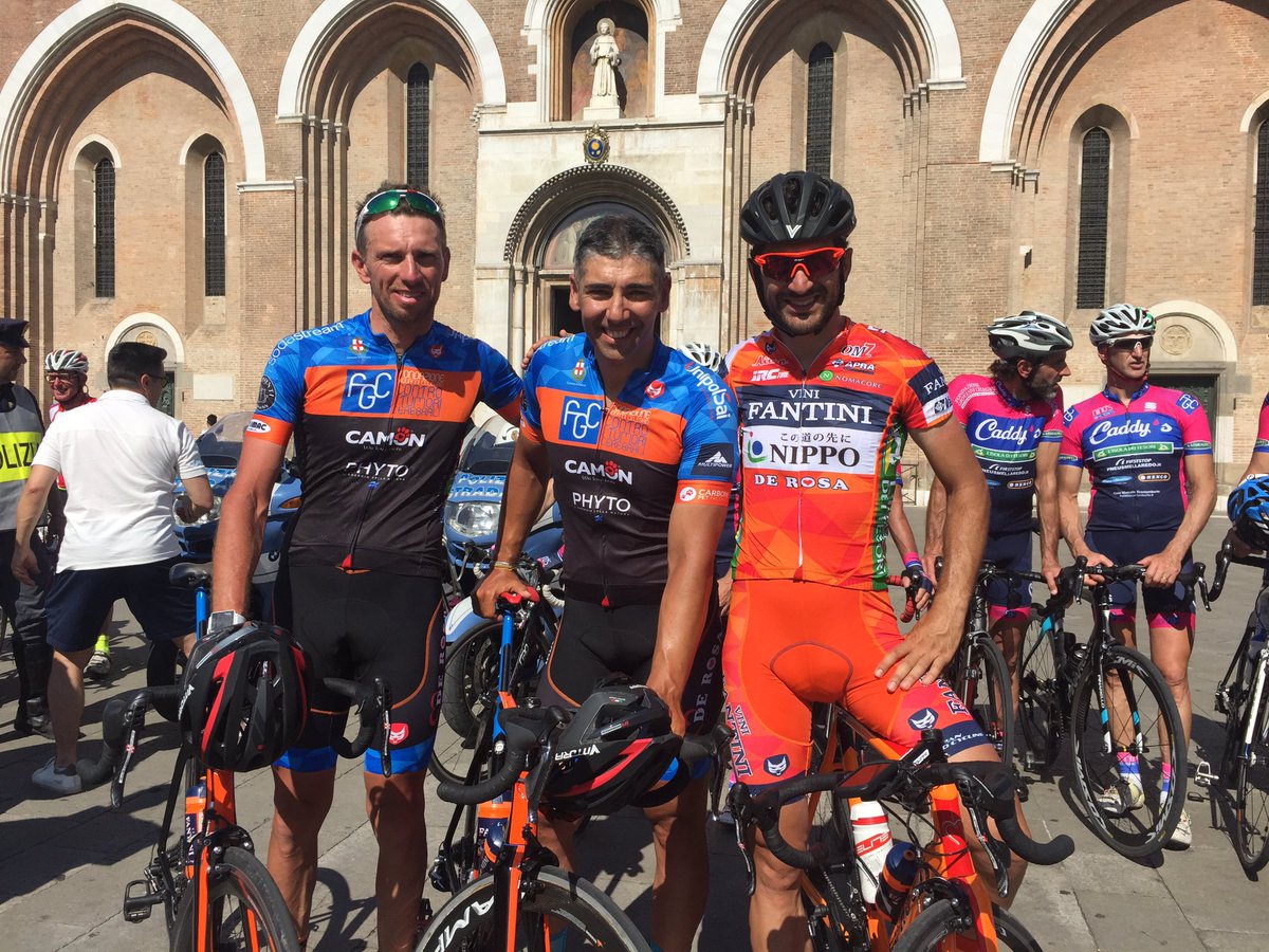 ALANMARANGONI's tweet photo. Il mio contributo da gregario alla @FondCeleghin per la #dasantoasanto c'è stato!😜💪🏻210 km e non sentirli! https://t.co/k8WH6DiaJw