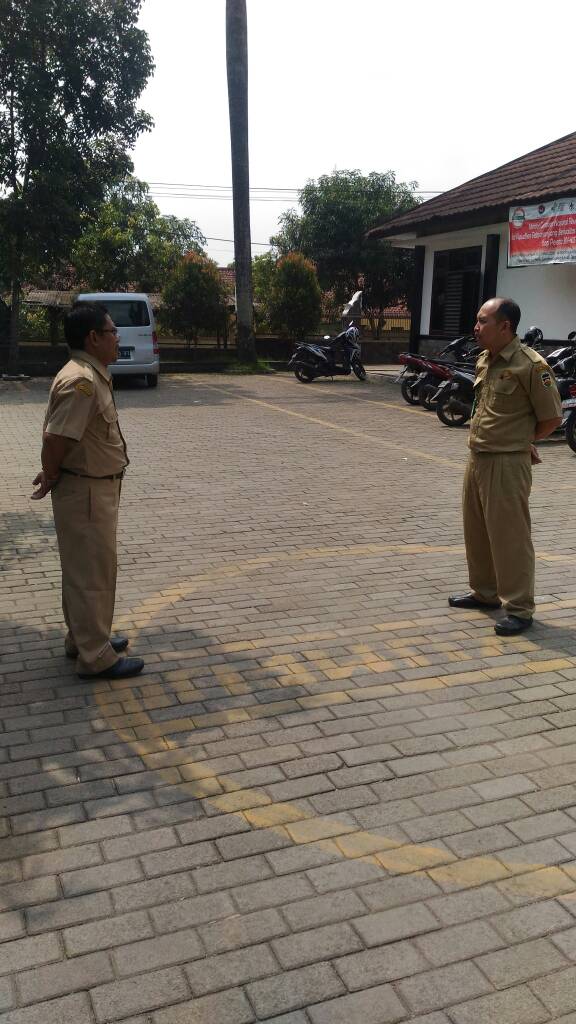 Apel Siang Puskesmas Sukatani Senin 5 Juni 2017.. <a href="/dkk_purwakarta/">Dinkeskab Purwakarta</a> <a href="/DediMulyadi71/">Kang Dedi Mulyadi</a> @BKPSDM_PWK