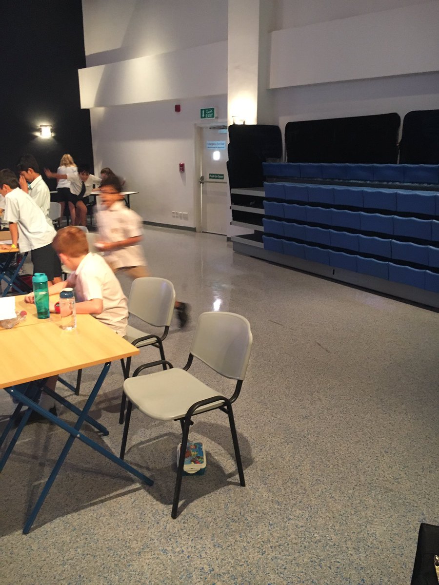 vhps_maths's tweet photo. Relay Round @PTMC2017 #run #teamvhps #mentalmaths #challenge https://t.co/rRRRnkoVnJ