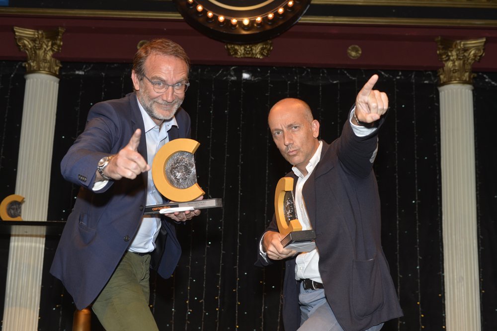 Telefonica's tweet photo. .@TuentiEs y @MovistarPlus, premio a la Transformación del Negocio en los #PremiosComputing17
https://t.co/7Euq2bMkEA https://t.co/bpDH3Bmmax