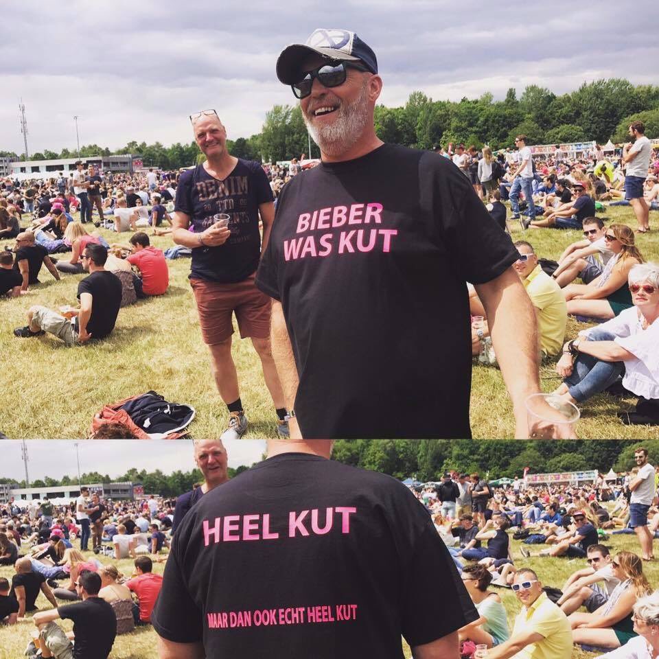 RexVer's tweet image. Ondertussen op Pinkpop ....