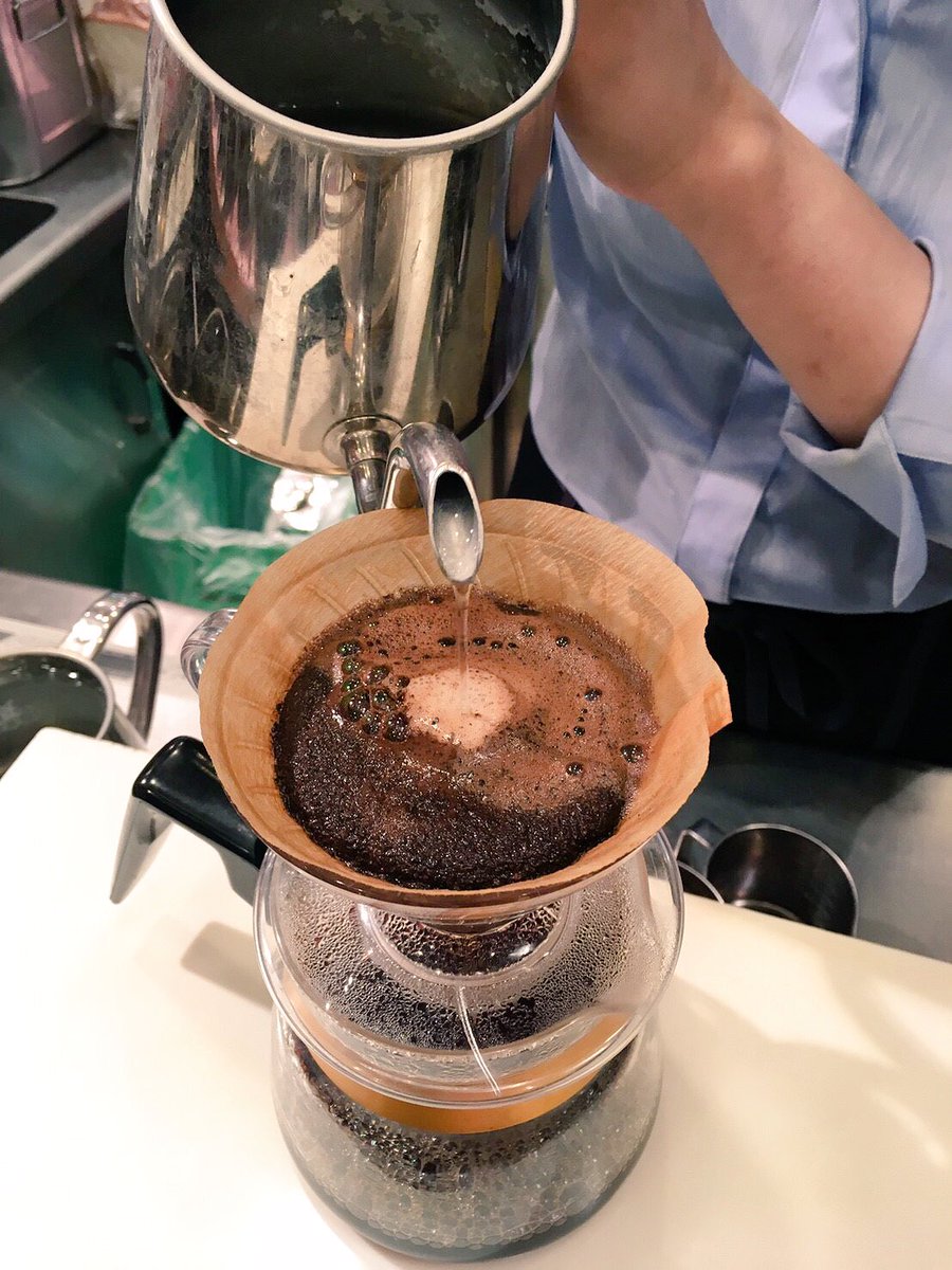 横須賀モアーズシティ בטוויטר インドア派 雨の日は ゆったりお家でハンドドリップのコーヒーを 自分で丁寧に入れたコーヒーを ゆったりと飲む時間って素敵ですよね B1f Ucc カフェメルカードでは ドリップコーヒーやドリップポットがあります 父の日