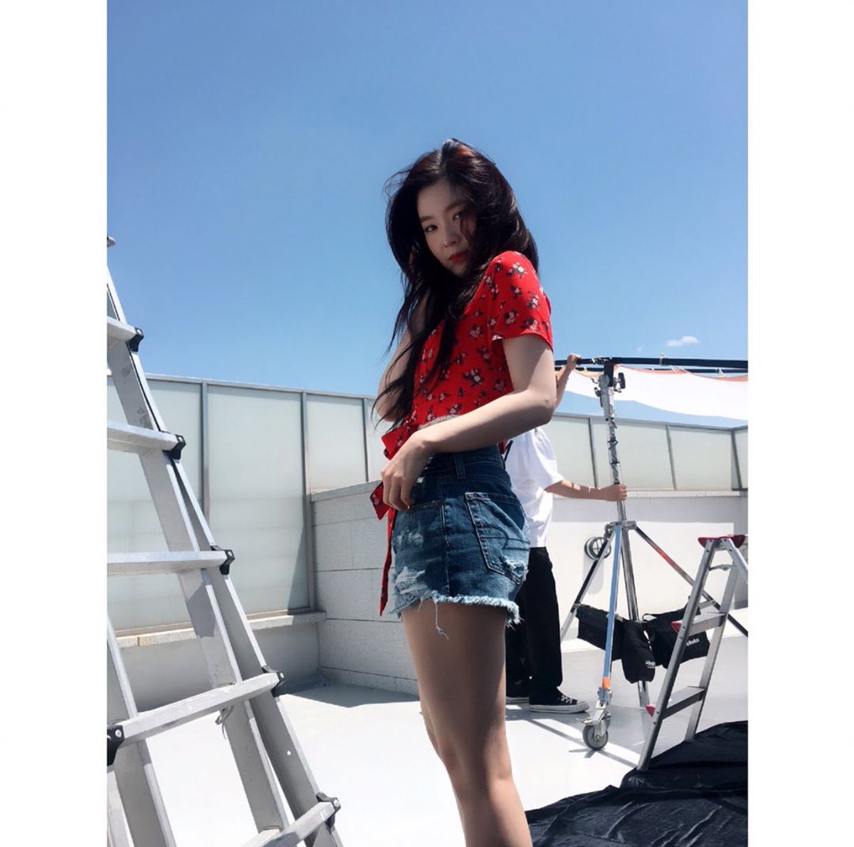 5REDVELVET's tweet photo. [OFFICIAL] 170605 RED VELVET Instagram Update with IRENE &amp; SEULGI
https://t.co/cnYxi0cBRW https://t.co/ZfSVMM5yZk