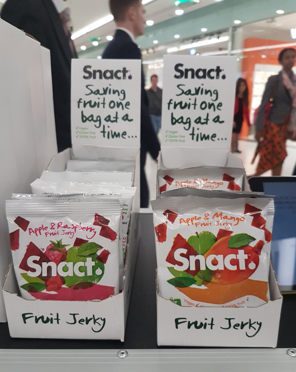 verisstrat's tweet photo. The first 50 people to pledge to a #FoodWaste issue will receive a packet of @SnactNow #surplus #WorkLiveConnect #WEDcanarywharf https://t.co/3vpag2DvKV