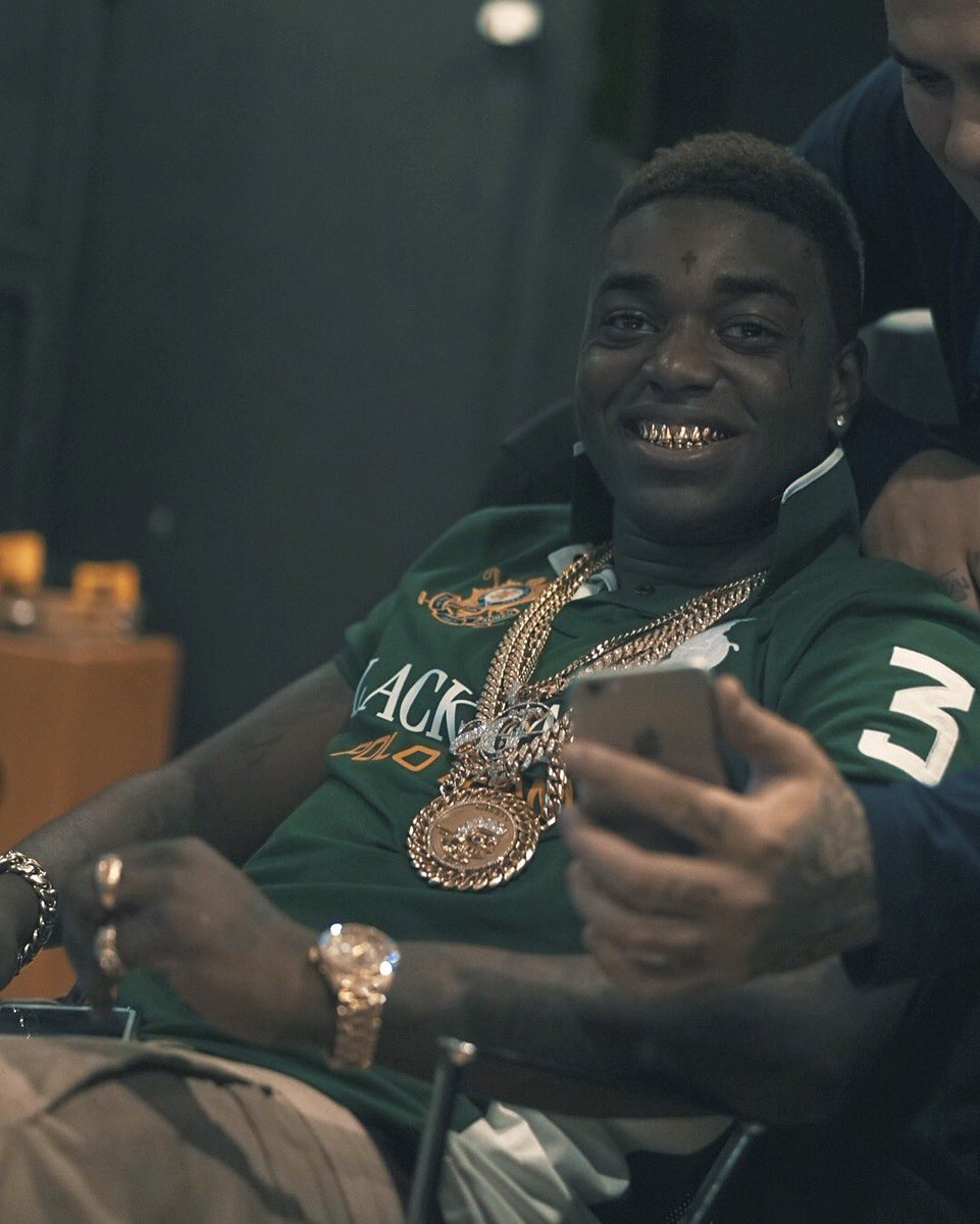 Looks like #KodakBlack is back in jail. According to #TMZ, - It's now very  clear why Kodak Black canceled his show in Boston  the r…