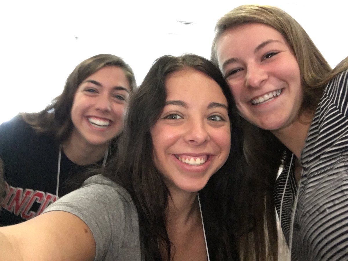 NolaAbby's tweet photo. @BearcatsBound #BBLetsGo https://t.co/eAFyq8ctl1