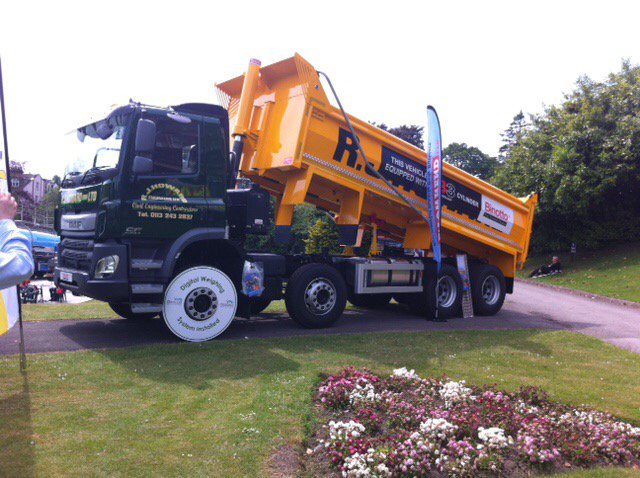 EvansHalshawDAF's tweet photo. Another customer showcase @tipextankex RJ Howard Leeds displaying brilliant paint work by our CL Paint Shop #Tipex #TankEx https://t.co/2saLySfi39
