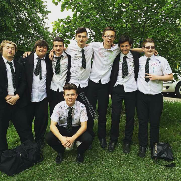 unseenroadtrip's tweet photo. @RoadTripTV Who wishes they went to school with brook 🙋
#fetusbrook https://t.co/Udgrknu1Ou