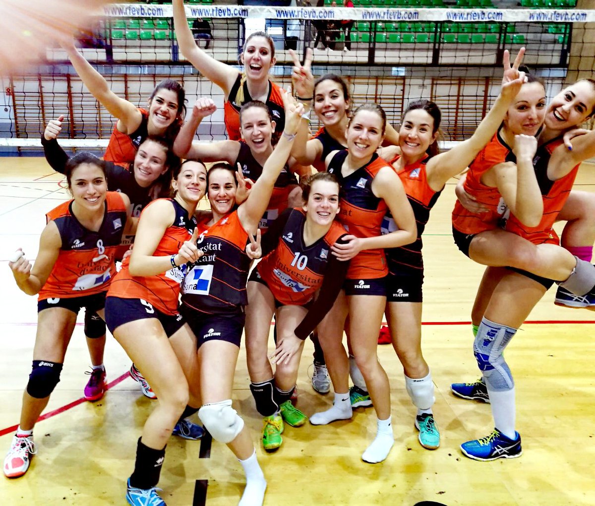 elenarm4's tweet photo. Esfuerzo y lucha recompensados. Somos de Superliga2 💪 #vamosUA https://t.co/zKcwu84t23