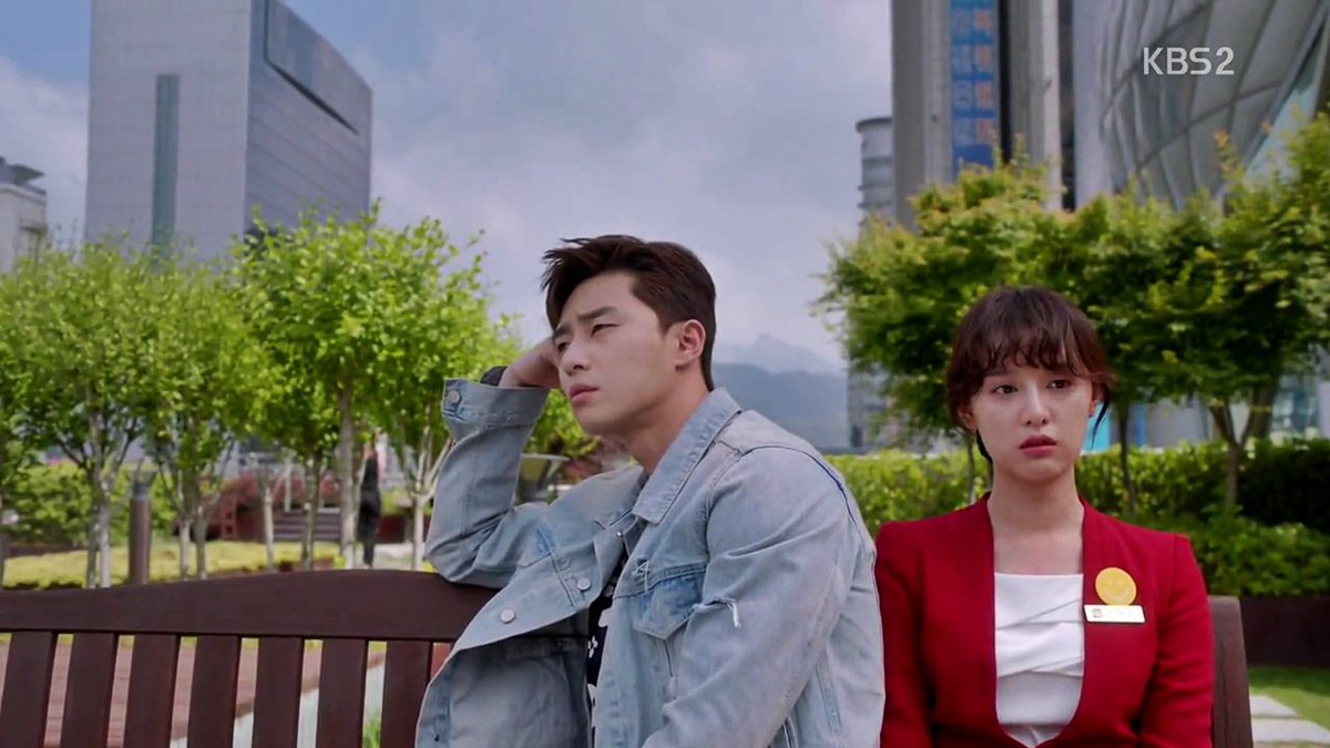 TheDramaKorea's tweet photo. Kita semua butuh sahabat kayak Park Seo Joon : ditatapnya nikmat, disenderinnya enak. https://t.co/4skywbXskj