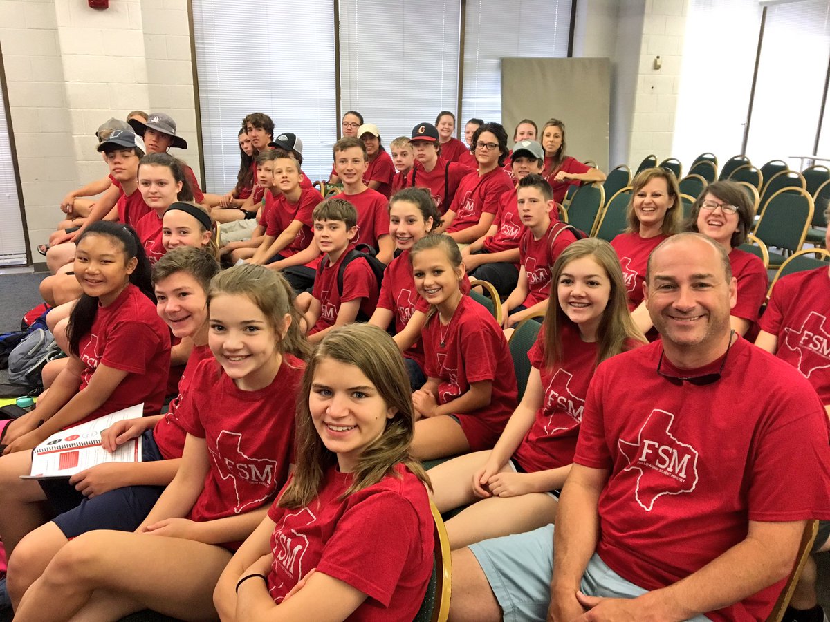 FSMConway's tweet image. Good morning! We are about to worship then begin Rainbow Express. Please pray for this team!