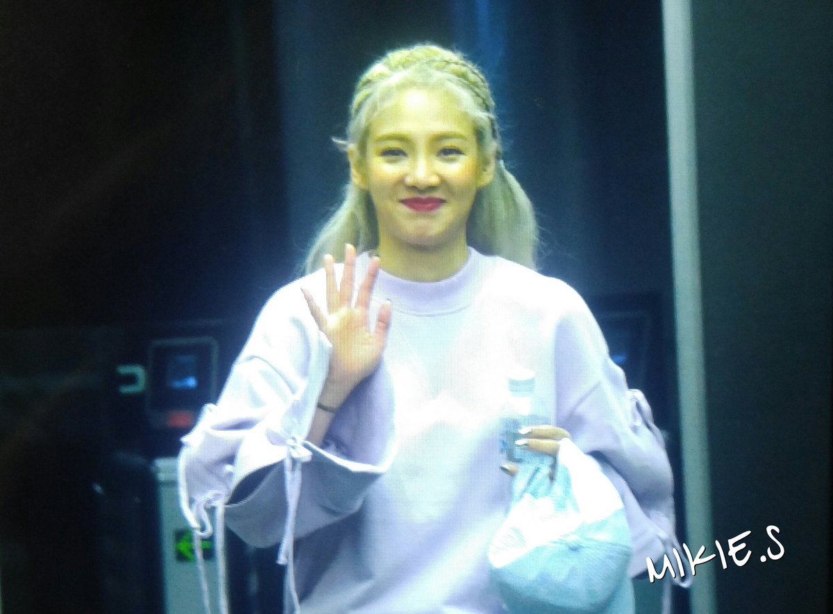 [PIC][05-06-2017]HyoYeon tham dự "MBC Radio Kangta Starry Night" với tư cách là khách mời vào tối nay DBj8VYzVoAEw8m7