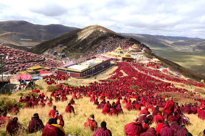 JeongeunKimDPRK's tweet photo. Embrace the last piece of pure land. https://t.co/YaTedq03mg