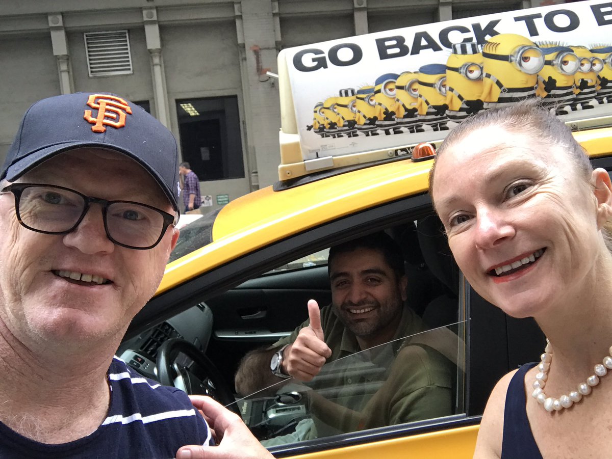 Paying yellow cab in New York-no problem! Cabbie thought it cool as well👍 @hbickerstaff @InvestibleAsia <a href="/RovertMoslof/">Trevor Folsom</a> #wearables #fintech