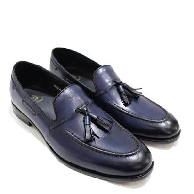 tectotron's tweet photo. #ModelloDomani specializes in #handcrafted premium #footwear.We aim at bringing international #designs at low prices
https://t.co/dG0dxrPupj https://t.co/ZU0ZyHqpUa