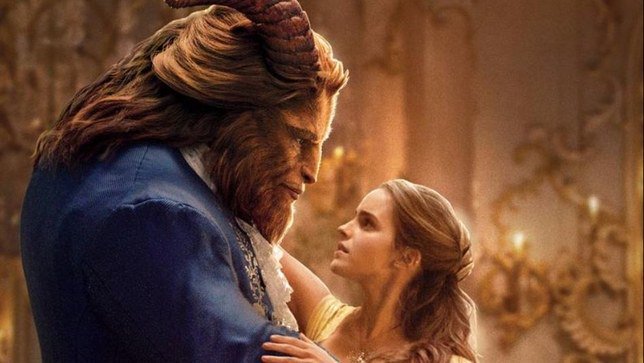 happycute2015's tweet photo. The Beauty and The Beast https://t.co/pOL45HXQpJ https://t.co/vWITjTocuH